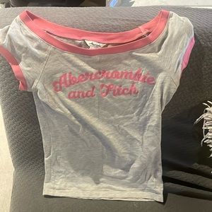 3/$15 Girls Abercrombie & Fitch shirt medium